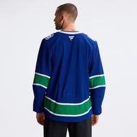 Vancouver Canucks Hockey Jersey, Blue Authentic Sportswear Jersey Shirt, Long Sleeve Hockey Sweater Jersey, Casual Gift for Men, Style 201897987