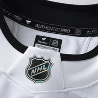 Chicago Blackhawks Hockey Jersey, White Authentic Away Sportswear Jersey Shirt, Long Sleeve Hockey Sweater Jersey, Casual Gift for Men