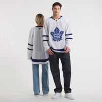 Toronto Maple Leafs Hockey Jersey, White Sportswear Jersey Shirt, Long Sleeve Hockey Sweater Jersey, Casual Gift for Men, Style 202015721