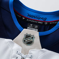 Winnipeg Jets Hockey Jersey, White Authentic Away Sportswear Jersey Shirt, Long Sleeve Hockey Sweater Jersey, Casual Gift for Men